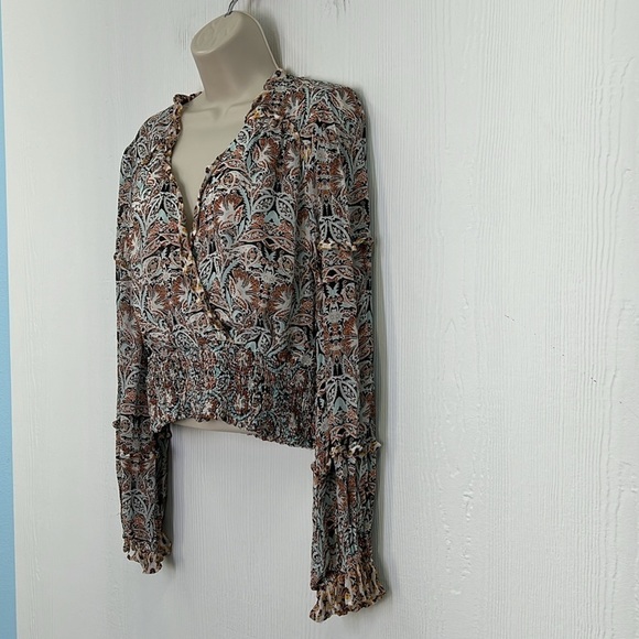 Anthropologie - Paisley Floral Printed Blue Motif Ruffle Deep V Blouse Medium - Picture 4 of 11